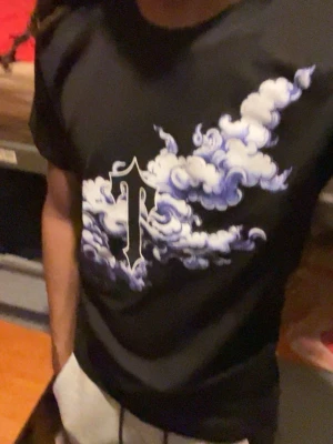 Trapstar t-shirt - Säljer denna tshirt från trapstar i storlek xs, använd 1 gång.