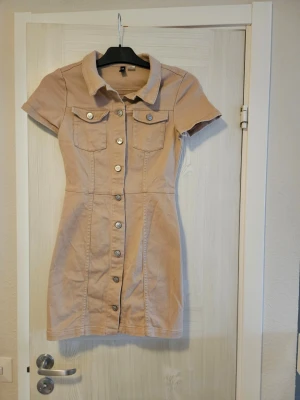 Jeansklänning - Nyskick anv ett par gånger 