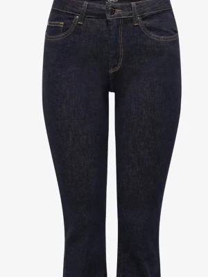 Jeans från ONLY - Snygga mörkblå lätt bootcut jeans från ONLY. Jeansen har mid waist vilket ger en retroinspirerad look. Tillverkade i stretchig denim för extra komfort. Med jättefina populära framfickor