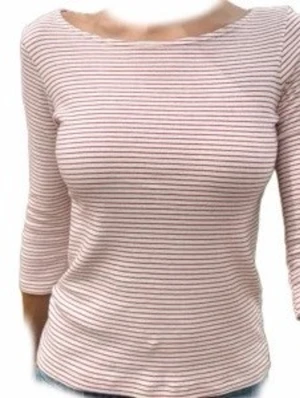 Brandy Melville 3/4 arm randig långärmad topp - Har ej kommit till användning säljer därav ❤️❤️