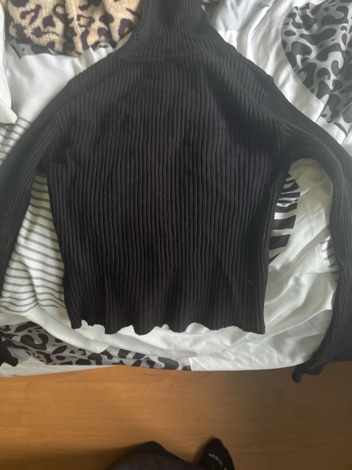 Svart ribbad polotröja från SHEIN