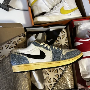 Jordan 1 low SE WRMK - Jordan 1 low SE WRMK Cond: 9 Storlek: eu43/us9,5 Bin: 1500sek