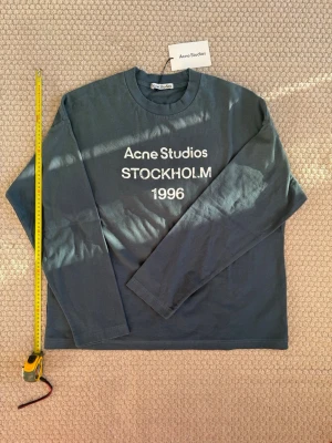 Acne studios longsleeve (Navy/S) - Great condition, never worn. Same day shipping. Comes with the original bag. Feel free to ask questions. Come with good offers and price will be discussed ;)