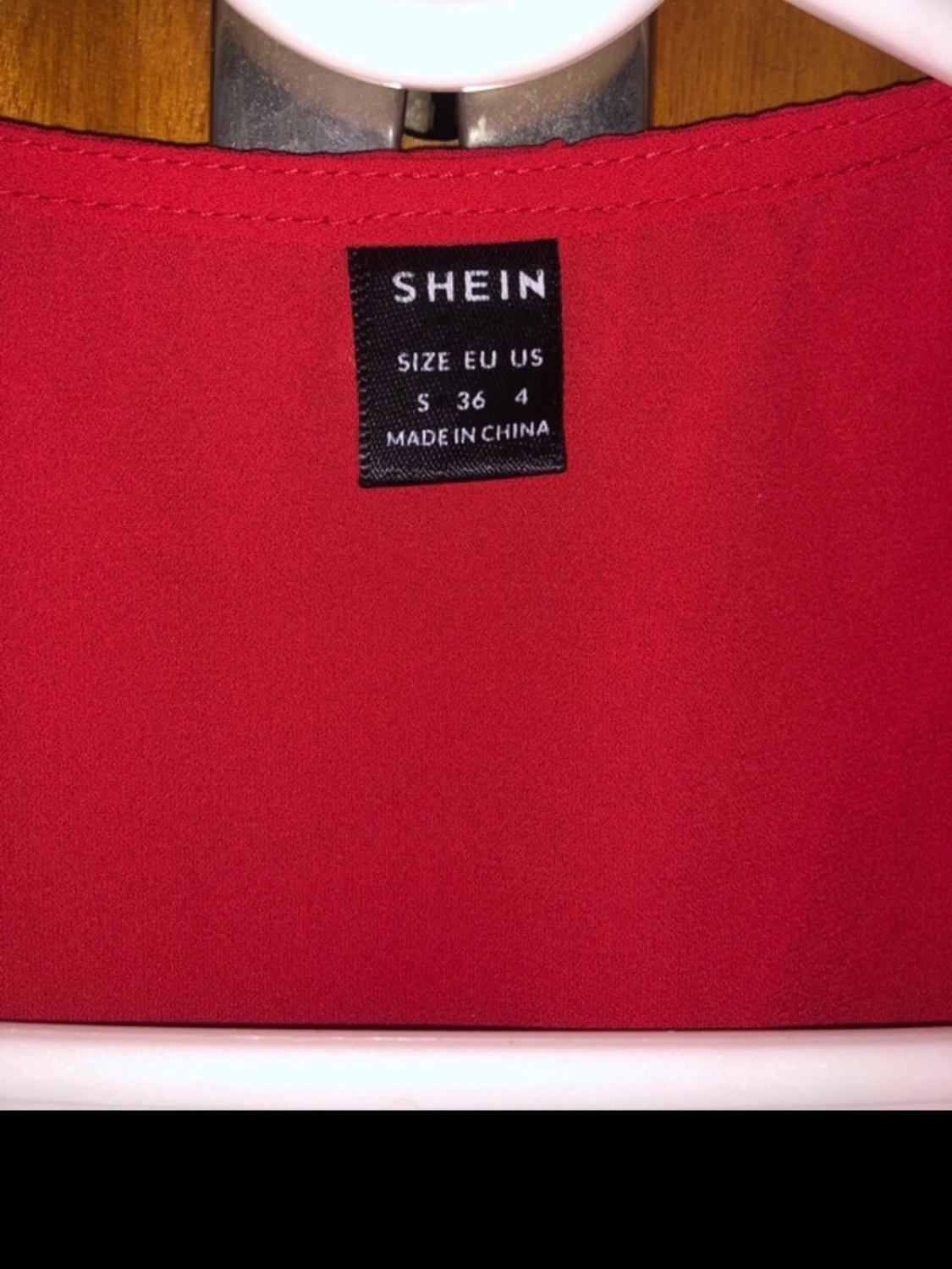 Röd ärmlös blus  - 2