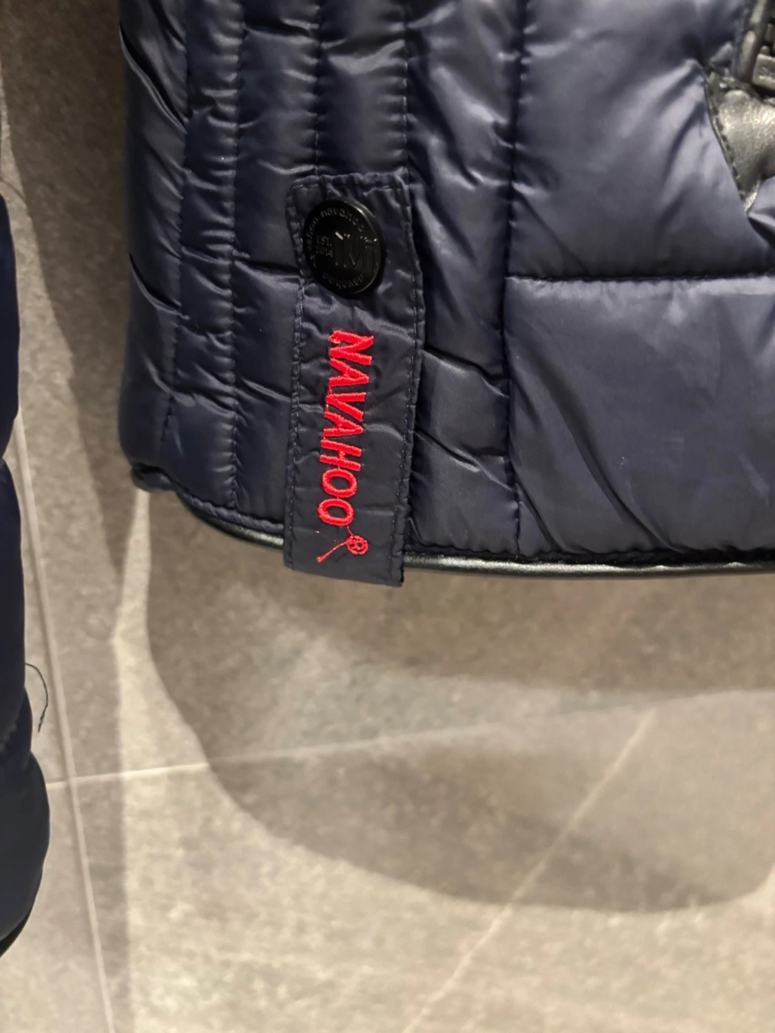 Mörkblå pufferjacka från Navahoo - 1