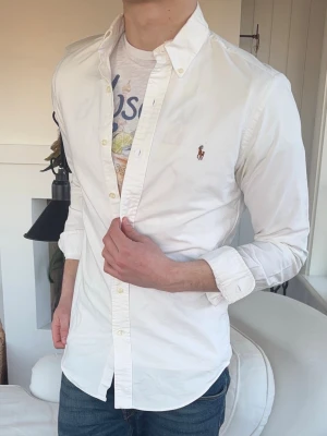 Ralph Lauren skjorta  - storlek: Slim fit Small | modell: 182cm, 72kg