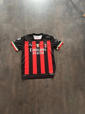 AC Milan matchtröja Ibrahimović #11 - Snygg AC Milan matchtröja från Puma med Ibrahimović och nummer 11