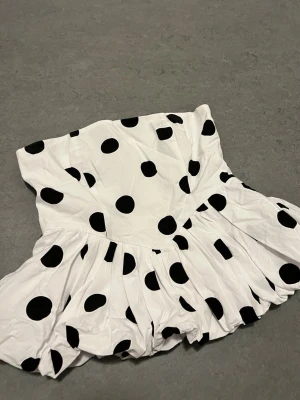 Ballongtopp - Prickig topp🖤