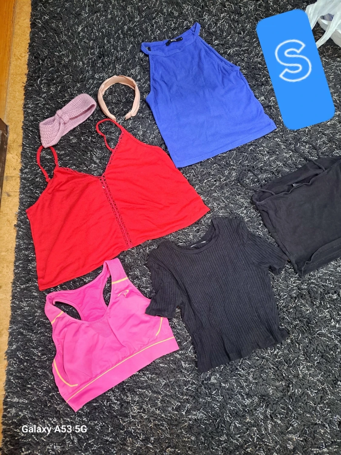 Mix av toppar i olika färger