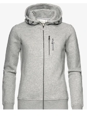 Sail Racing hoodie  - Snygg grå hoodie från Sail Racing med dragkedja hela vägen, justerbar huva och en bröstficka med dragkedja. Tillverkad i mjukt material som är perfekt för chill eller träning. Diskret logga på bröstet och stilren design.