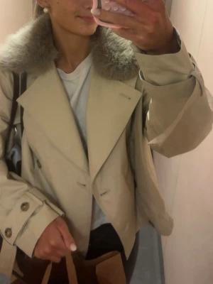 trenchcoat zara - super snygg!