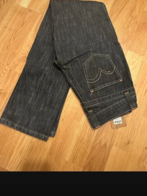 New jeans with tags from Cocomone - Brand new jeans from Cocomone, never worn and still with original tags attached.  *size:S/36 W28 * Condition: New with tags * Brand: Cocomon * Fit: Comfortable and flattering * Style: Easy to dress up or down  Perfect everyday jeans that go with everything. Selling as they don’t fit me.  Feel free to message me for more details 😊