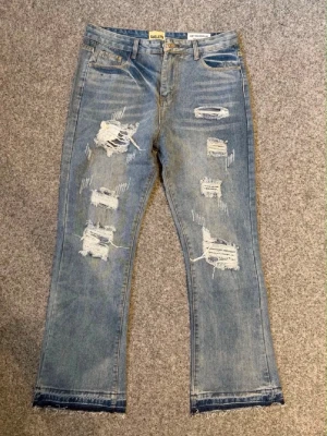 Gallery dept blue flared jeans - Never used, in amazing condition. Ask DM for more questions and follow insta to join our giveaways!