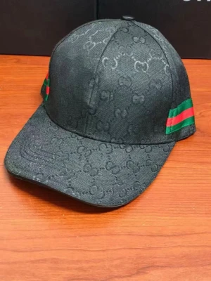 Svart  Gucci keps - Helt ny, och riktigt skön