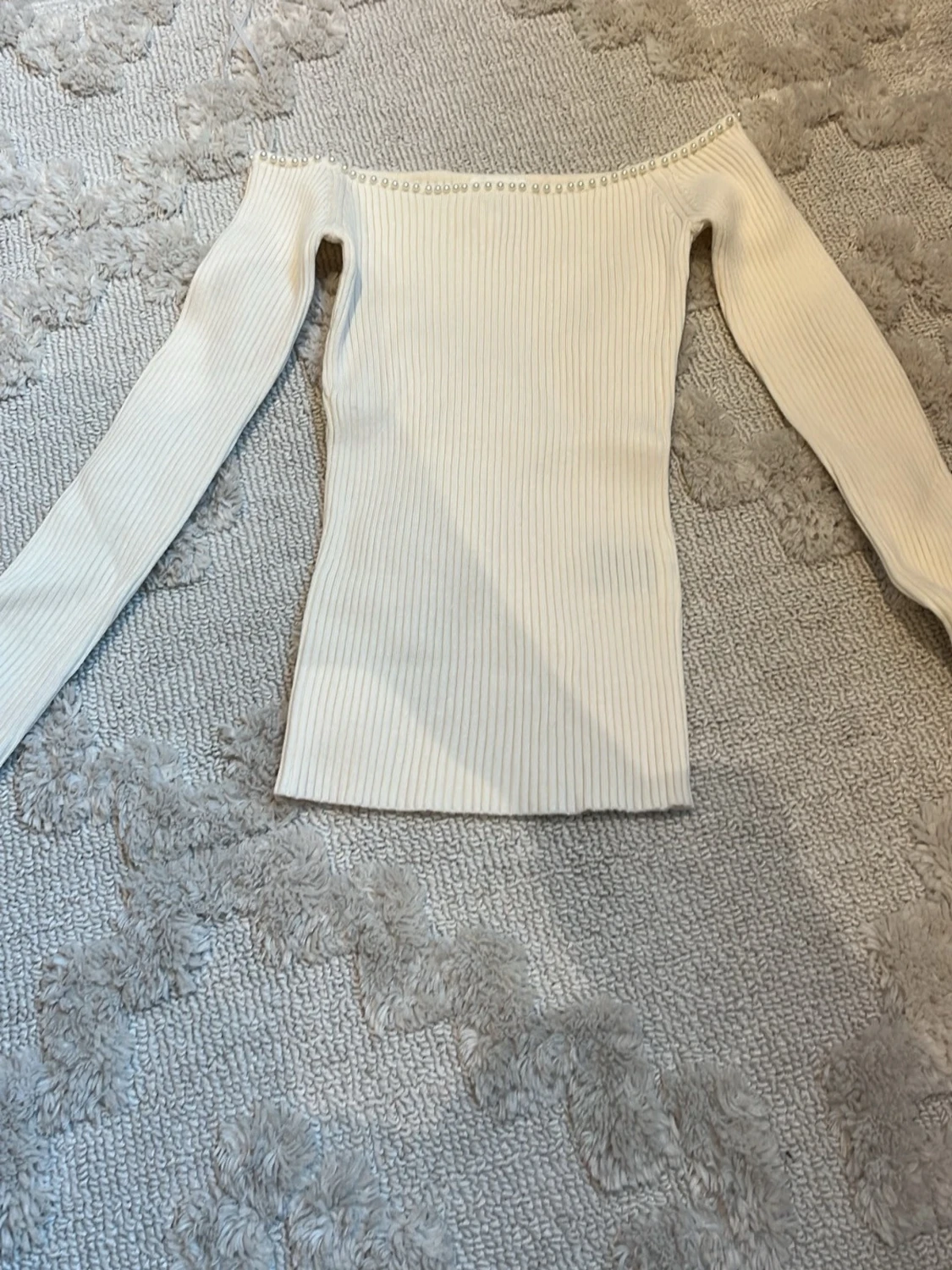 Vit ribbad offshoulder topp