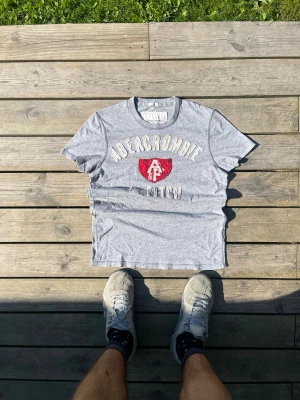 Abercrombie tee - Riktigt chill Abercrombie tee. Storlek S. 