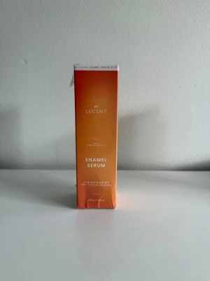 Dr. Lucent Enamel Serum - Be Lucent Enamel Serum, ett serum för att stärka tandemaljen. Innehåller 30 ml. Ny pris 250, helt ny förseglad 