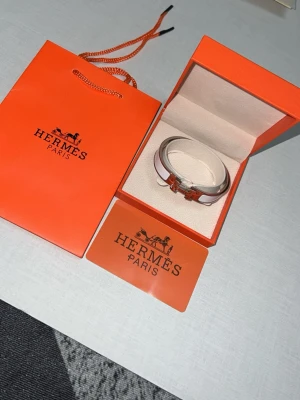 Armband  - Skit snyggt Armband