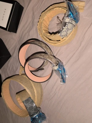 G bälte - Feta G bälten helt nya! Har i alla färger helt oanvända, 200:- styck först till kvarn, möts upp i sthlm eller fraktas via plick.