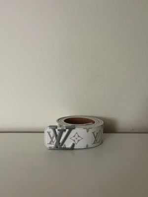 Lv bälte - Helt nytt