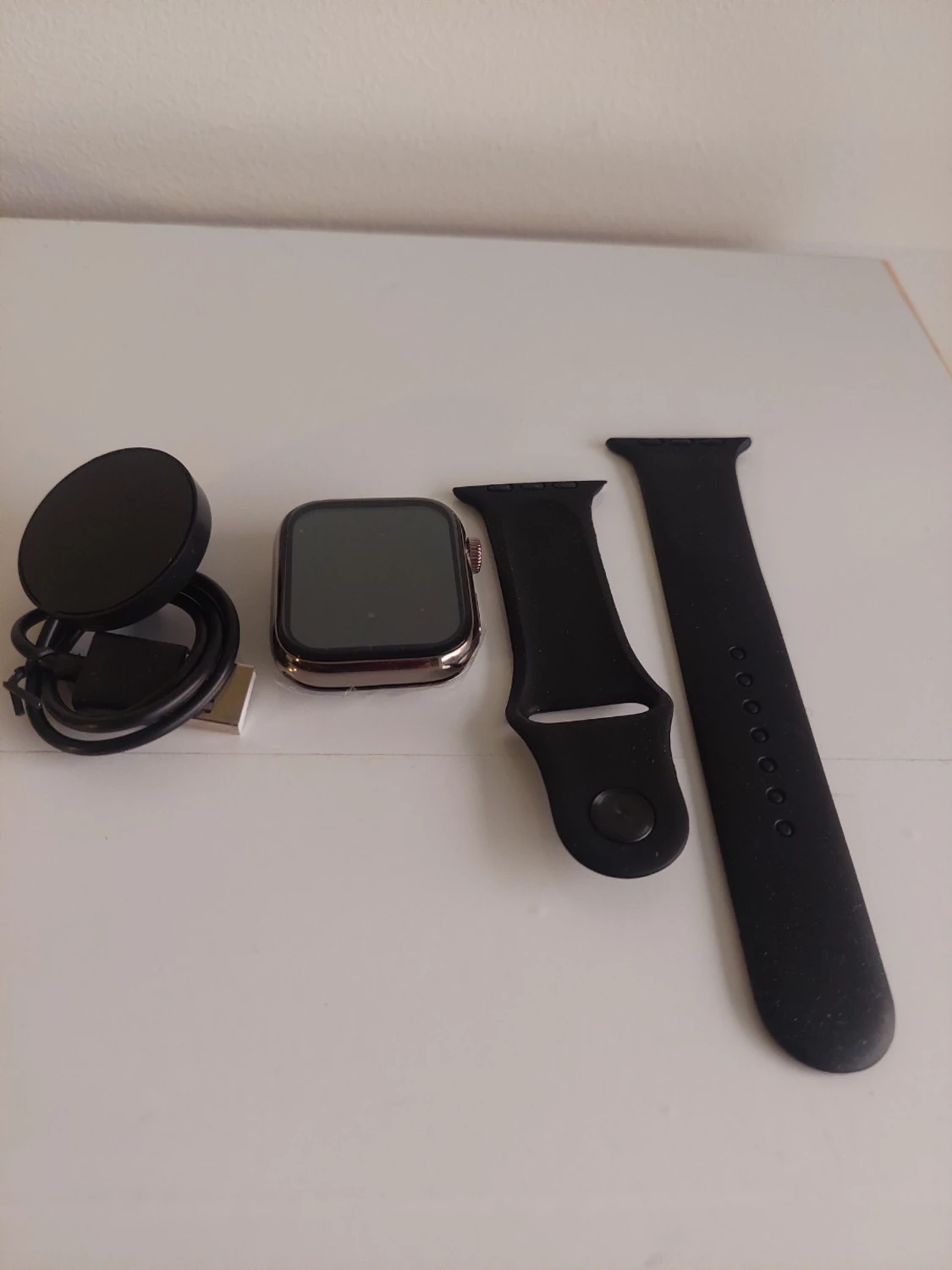 Svart smartklocka med silikonarmband - 4