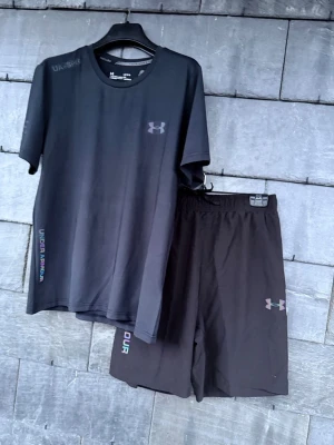 Under Armour reflektiv - helt ny stl L passar M