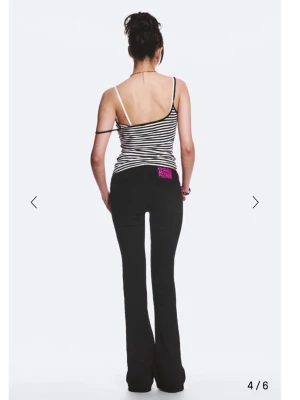 Cheap monday jeans - Aldrig använda. Storlek 26/32