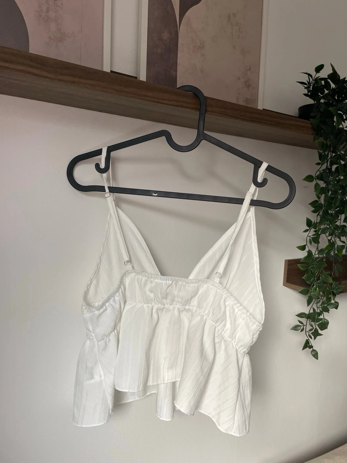 Vit linnetopp med spetsdetaljer - 1