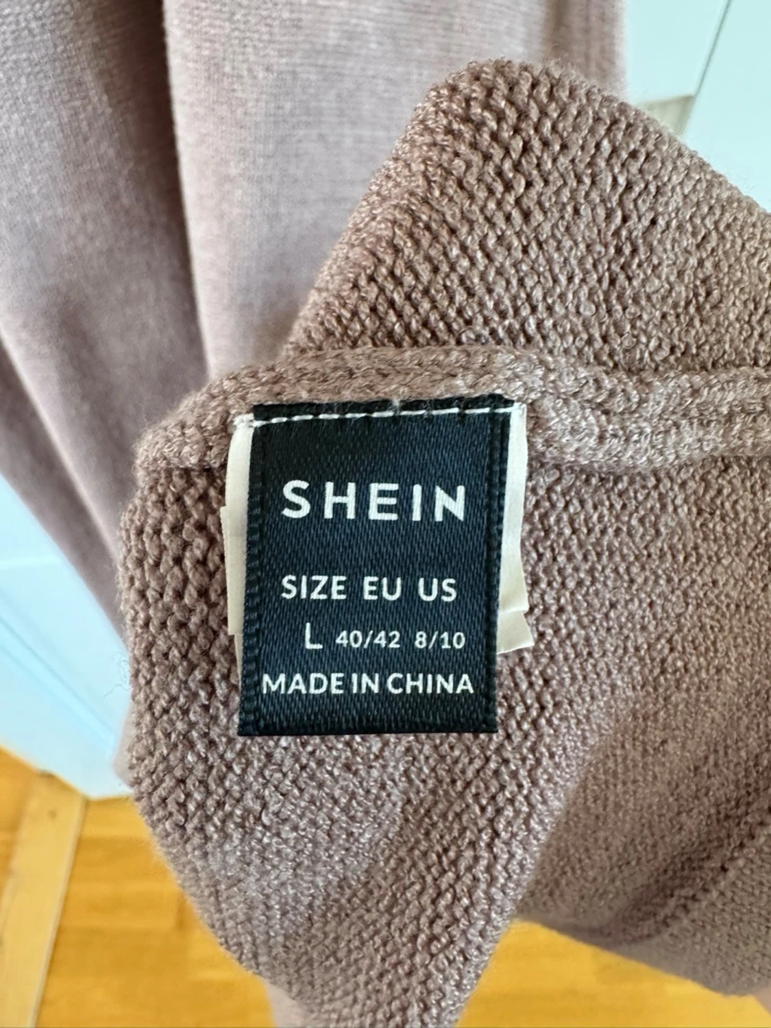 Beige/rosa stickad klänning med puffärm - 3