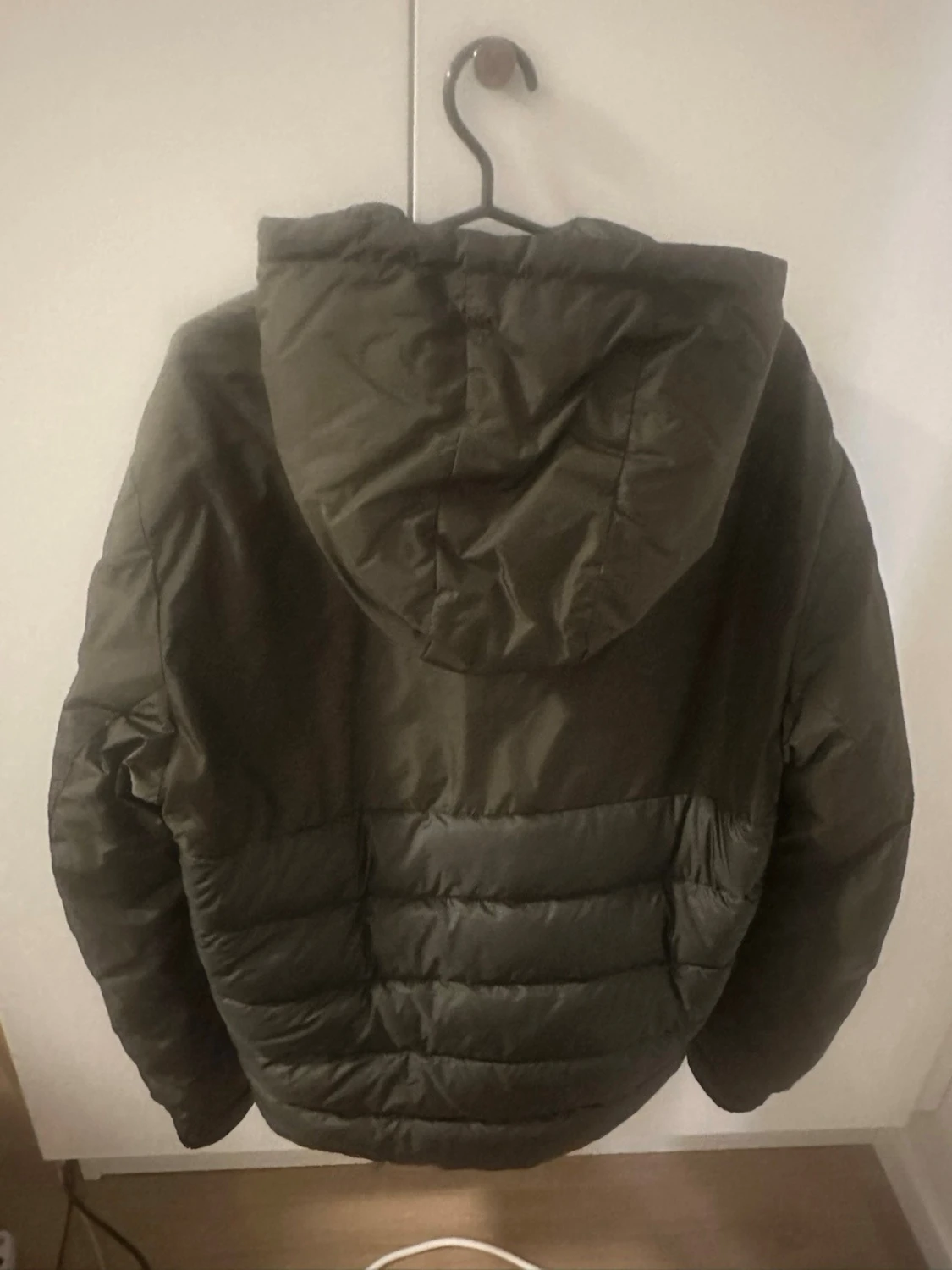 Mörkgrön moncler jacka med huva - 1