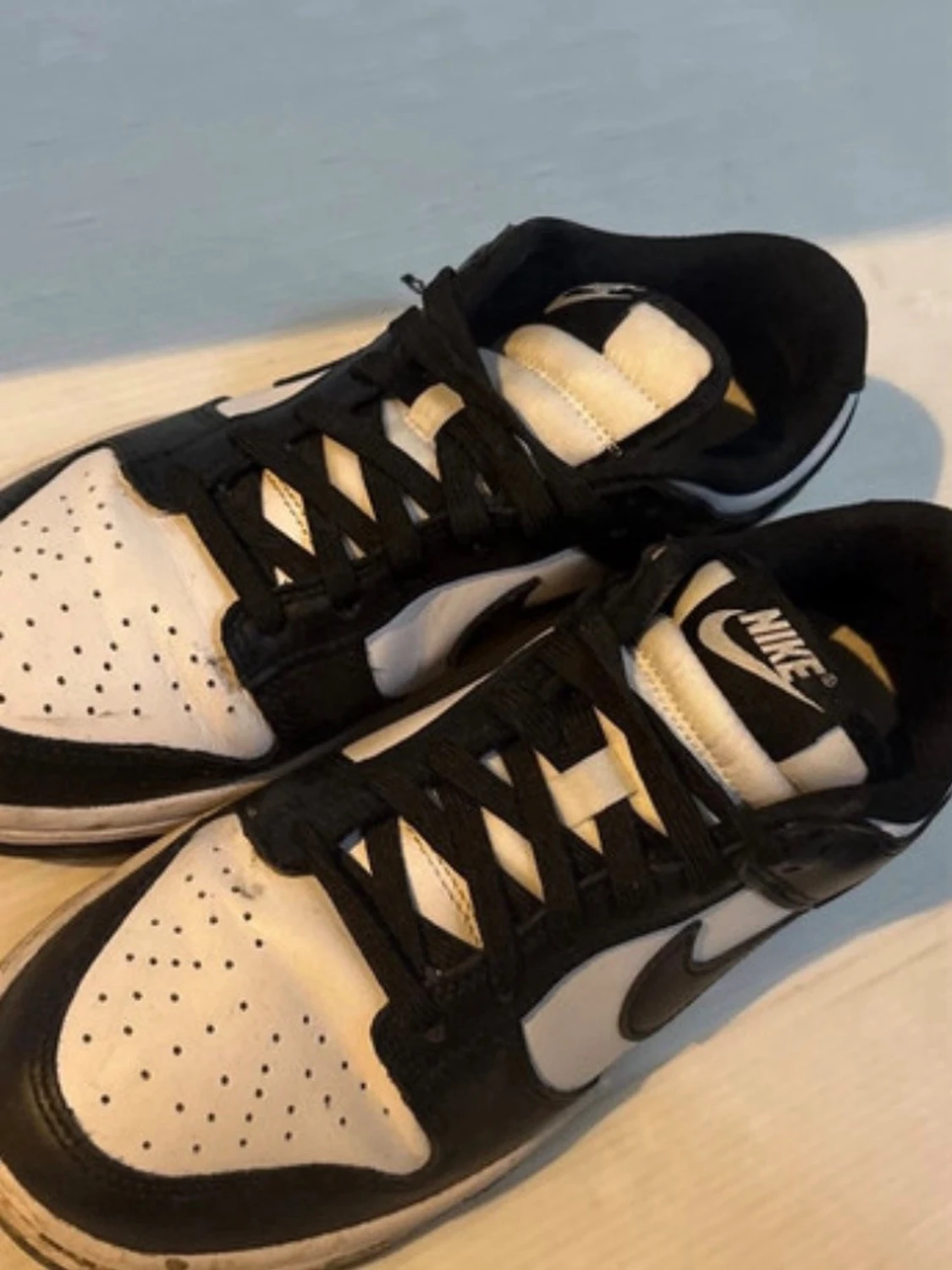 Nike Dunk Low svart/vit sneakers - 1