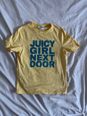 Vintage Juicy Couture Baby Tee - Vintage 2000s juicy t shirt 💓