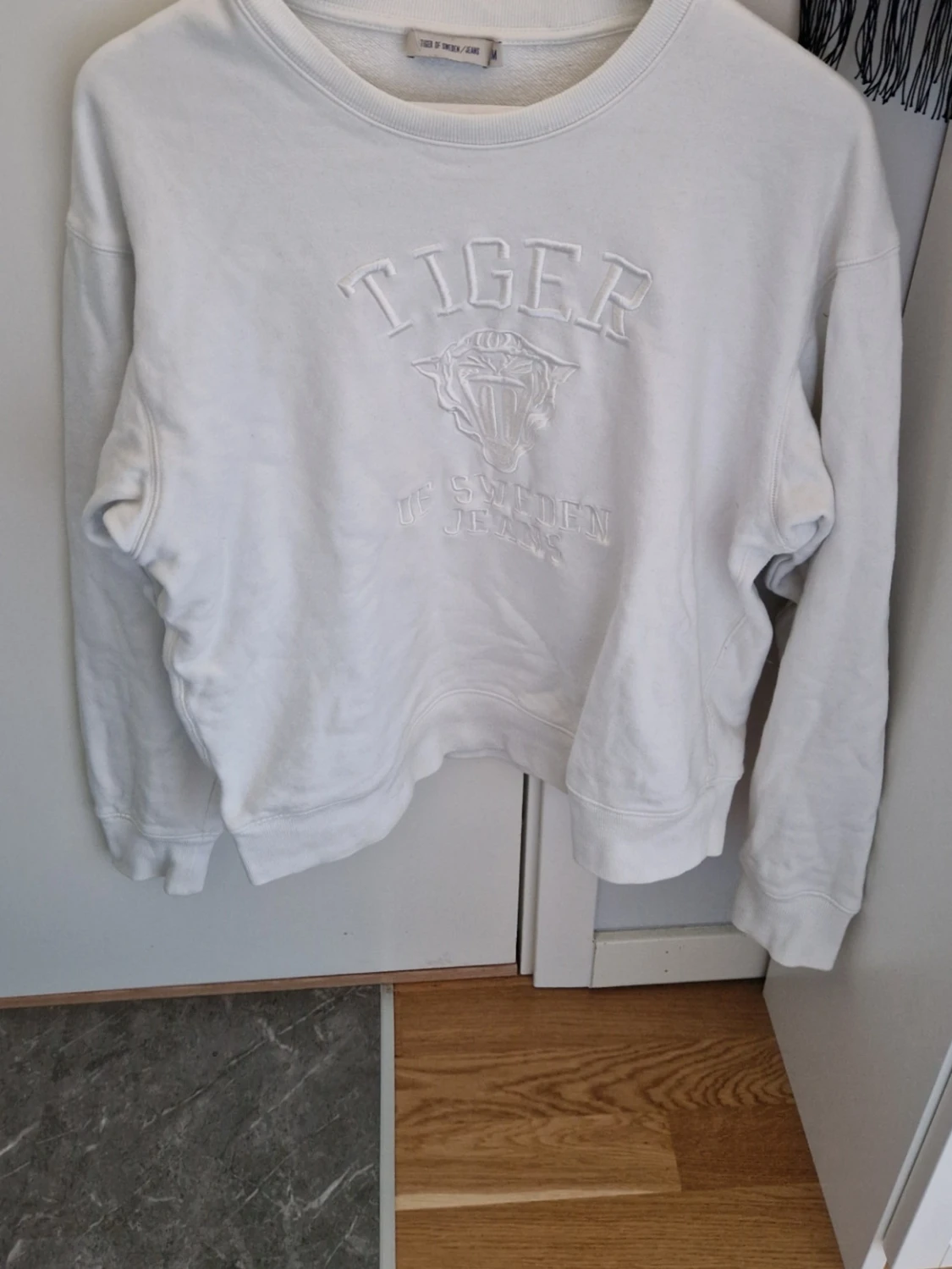 Vit sweatshirt från Tiger of Sweden