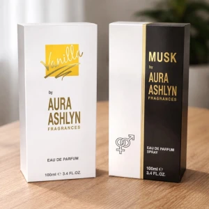 ✨ Vanilla & Musk – Aura Ashlyn (2-pack) ✨ - Två stilrena och lyxiga dofter – perfekt kombination av söt värme och mjuk sensualitet. Passar både vardag och kväll 💫 Vanilla ger en varm, krämig känsla medan Musk är ren, djup och elegant 🔥 Noter: Topp: Vanilj, lätta fruktiga toner Hjärta: Blommiga ackord, mjuka kryddor Bas: Mysk, amber, träiga toner Säljes tillsammans – riktigt bra deal #parfym #perfume #vanilla #musk #dofter