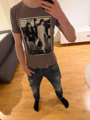 Limitato T-shirt  - Säljer nu denna riktigt sköna och snygga Limitato T-shirten för endast 499, priset är ej fast vid en snabb affär! Bara att höra av dig vid frågor
