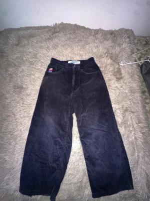 Bigboy polar pants - Marin blåa manchester big boy byxor. Storlek xxs men har också sytt up dom i botten