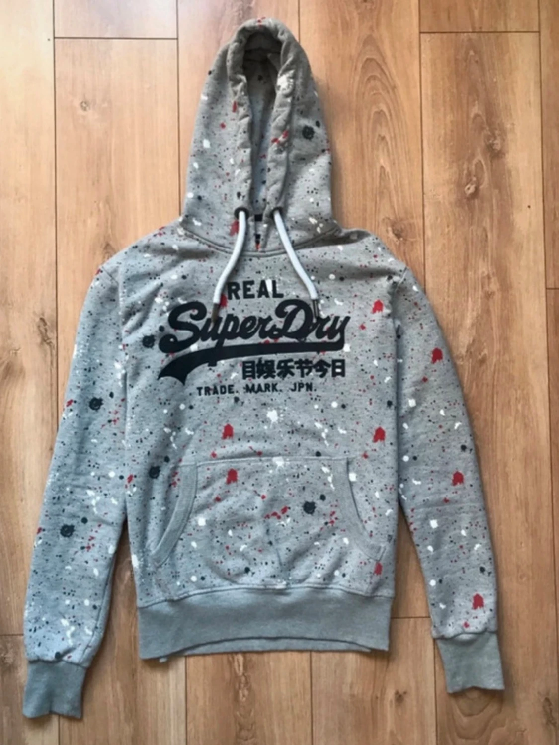 Superdry hoodie grå med tryck