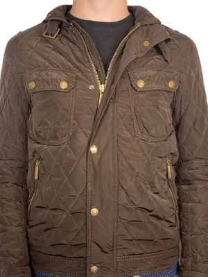 Zara man jacka  - Snygg brun quiltad jacka från Zara man, den är i storlek S, jackan är varm och skön och perfekt nu till våren. Jackan passar med alla färger!