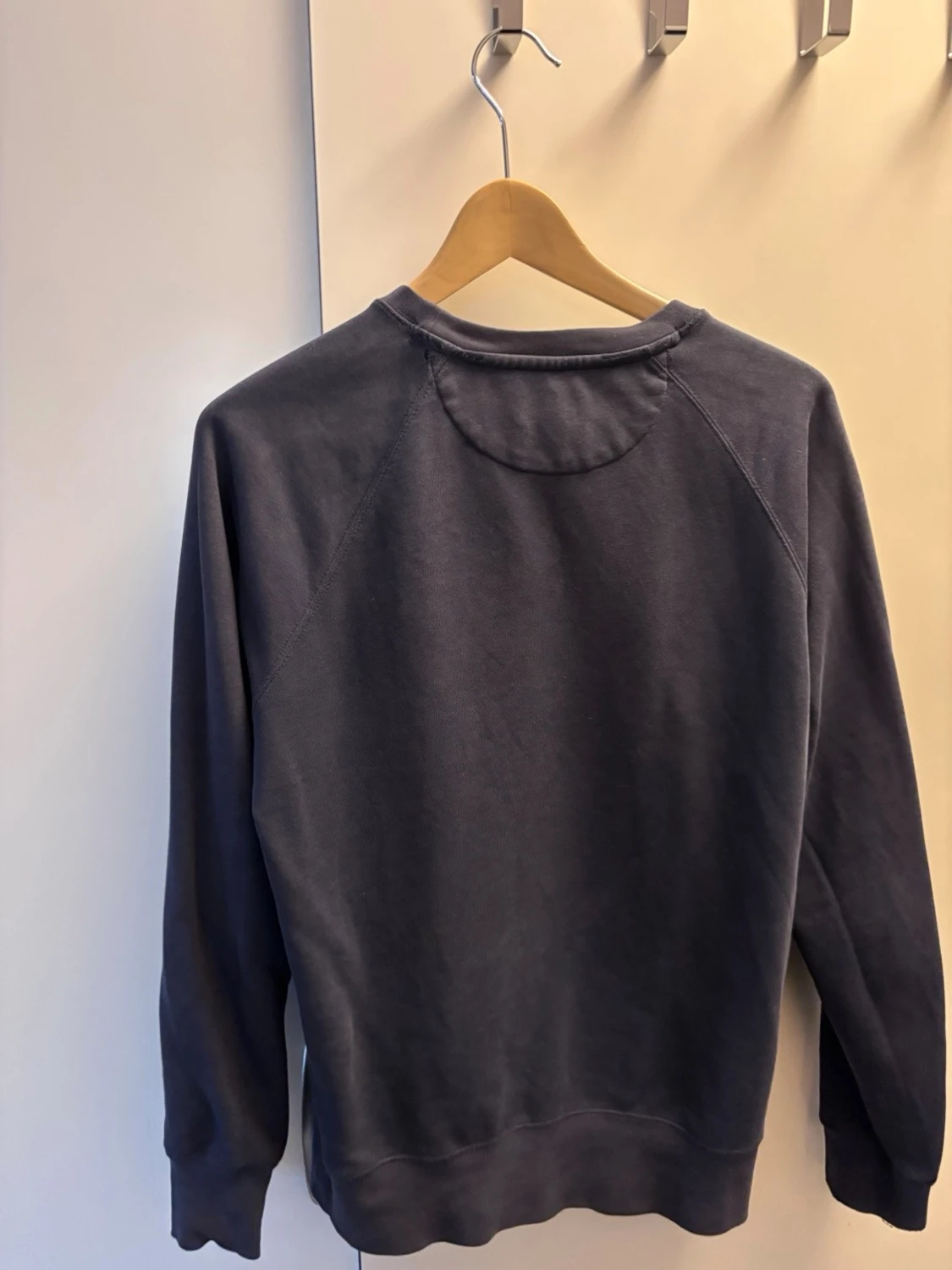 Blå sweatshirt från GANT - 2