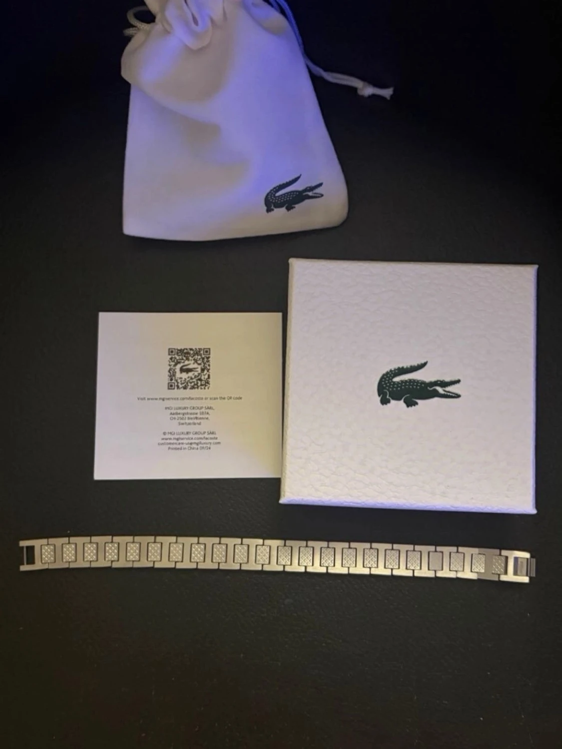 Silverfärgat armband från Lacoste - 1