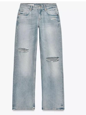 Jeans Zara  - Säljer dessa snygga jeansen ifrån Zara i storlek 36💗