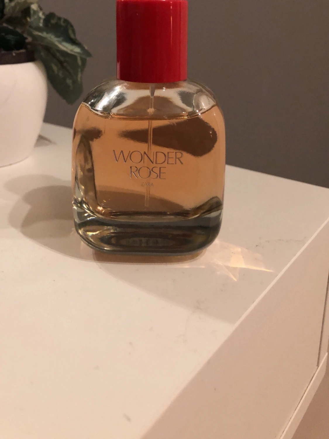 Wonder Rose parfym från Zara