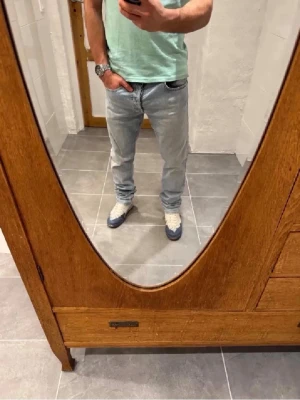 Replay jeans  - Ett par snygga byxor från Replay i storlek W33 L32 i modellen Willby