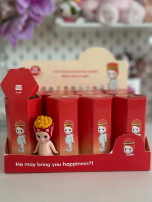 Sonny angel snacks serie - 59kr/st Sonny angel snacks kopia blind box obs! Helt nya så man får en random🫶🏻köp endast om du är okej med det
