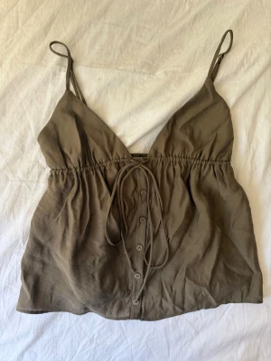 Grön topp - Supersöt topp från Zara som endast är testad på! 💞