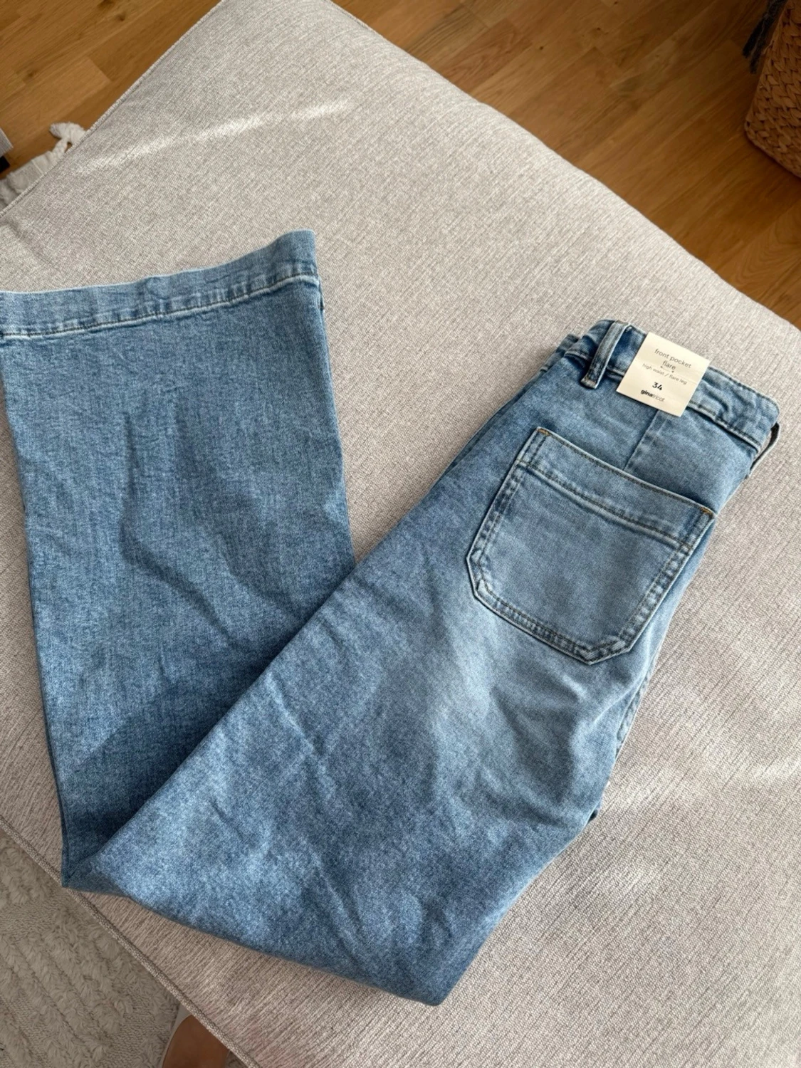 Front pocket flare jeans - 1