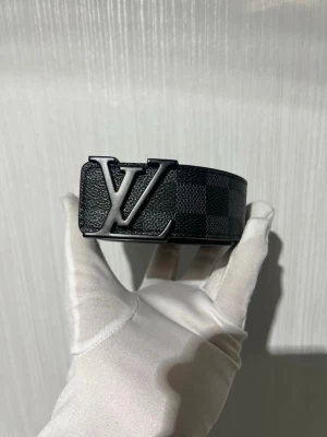 Bälte - Snygg helt ny svart bälte