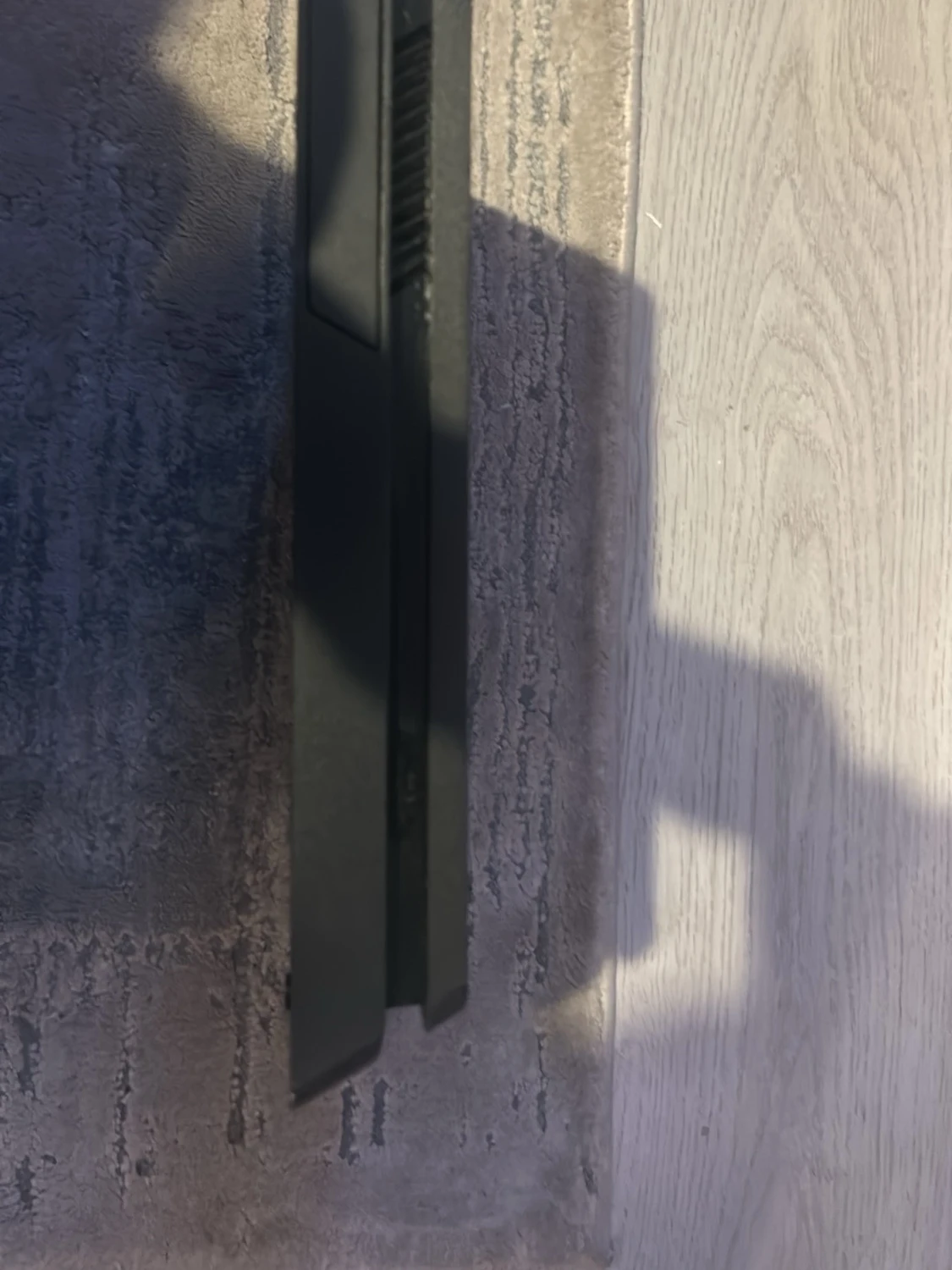 PlayStation 4 Slim svart konsol - 3