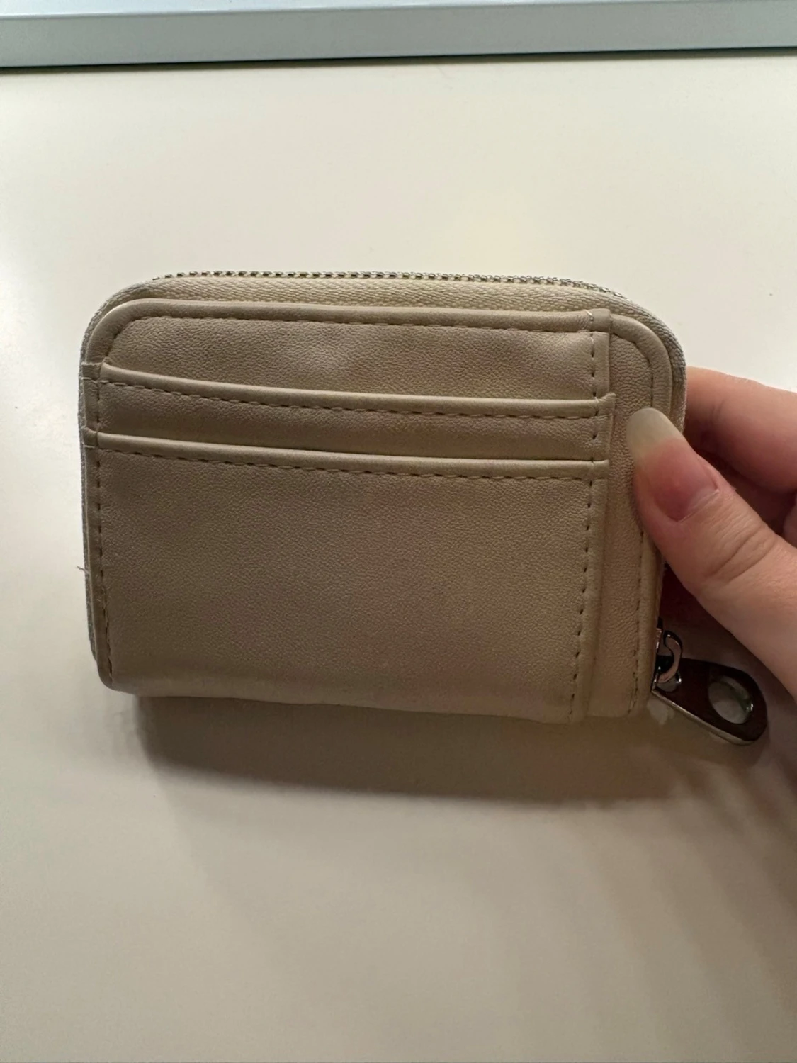 Beige plånbok från Pull&Bear - 1