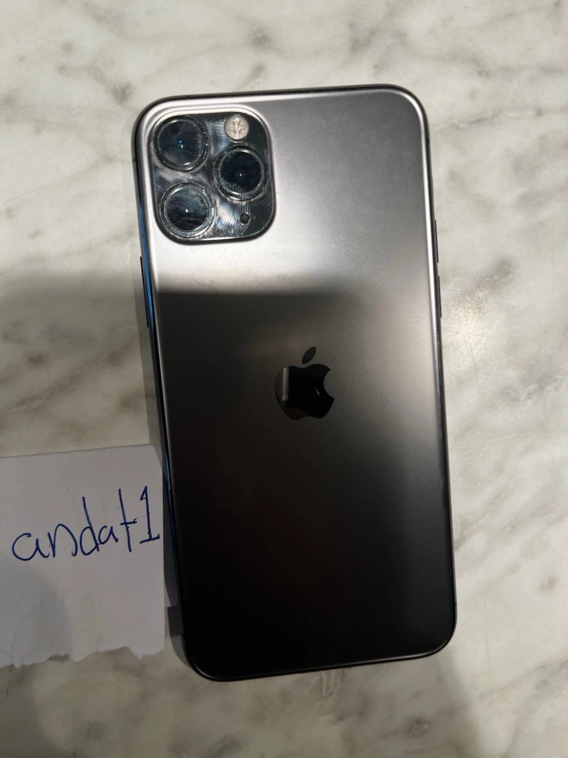 iPhone 11 Pro 1000kr för mobilen via Swish, går att förhandla. - 3